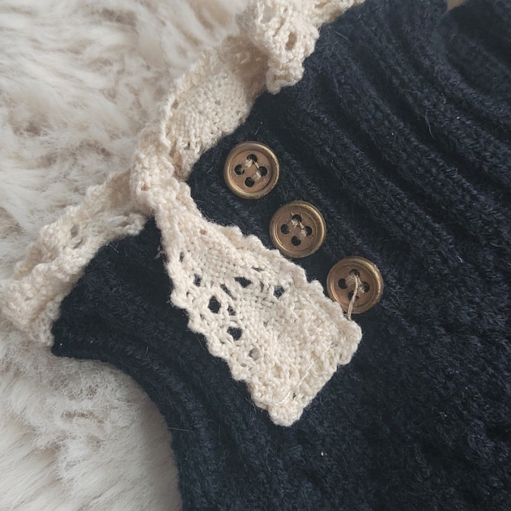 Boot Cuffs 2 prs Black & Gray, Ivory Lace & Bronze Buttons - Picture 6 of 6